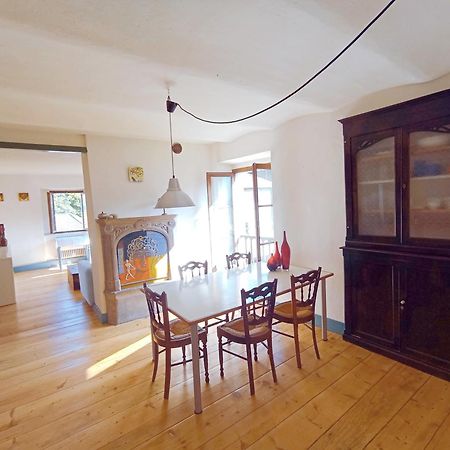 Appartamento Storico Con Giardino Soleggiato - B&B Via Rinaldi Arto Centonara Exteriör bild