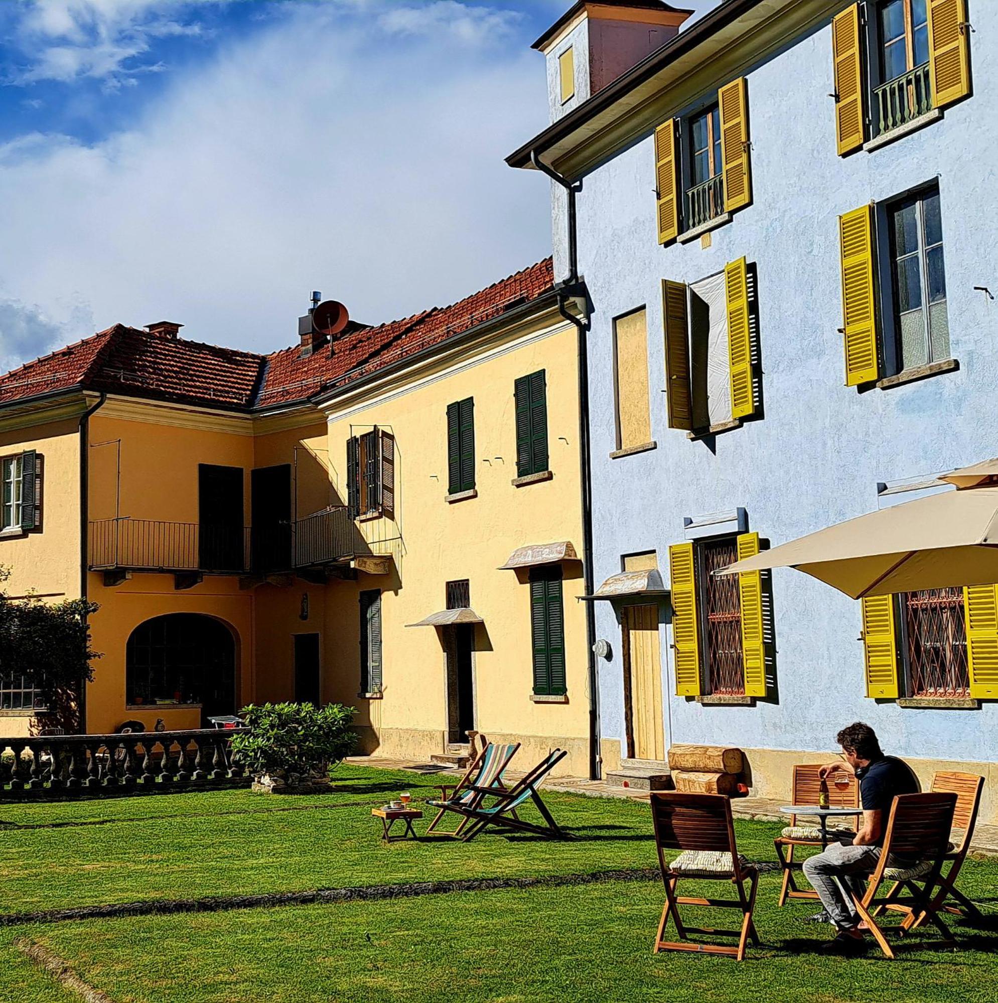 Appartamento Storico Con Giardino Soleggiato - B&B Via Rinaldi Arto Centonara Exteriör bild