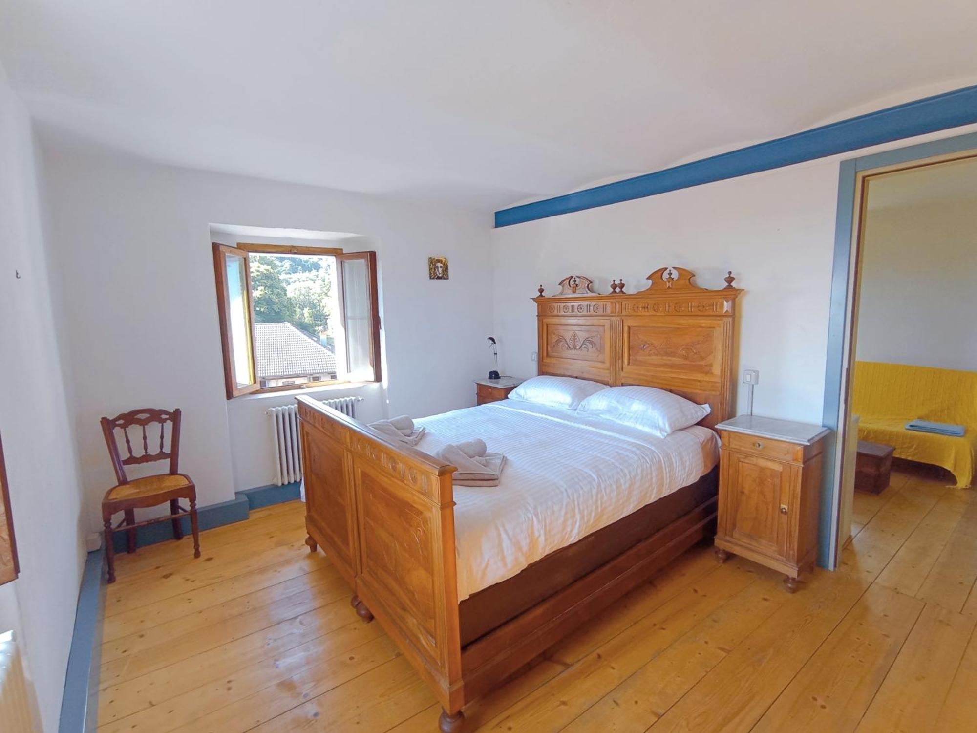 Appartamento Storico Con Giardino Soleggiato - B&B Via Rinaldi Arto Centonara Exteriör bild